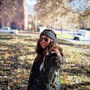 Meet your Posher, Vy